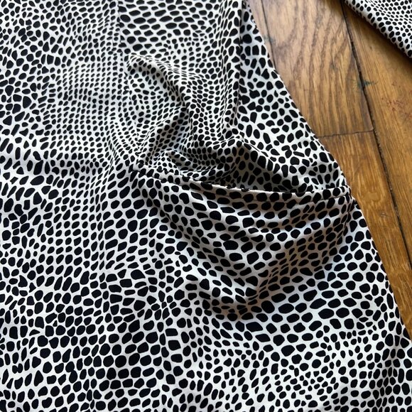 J. McLaughlin Size XL Black & White Animal Print 3/4 Sleeve Bodycon Shift Dress - Picture 4 of 16